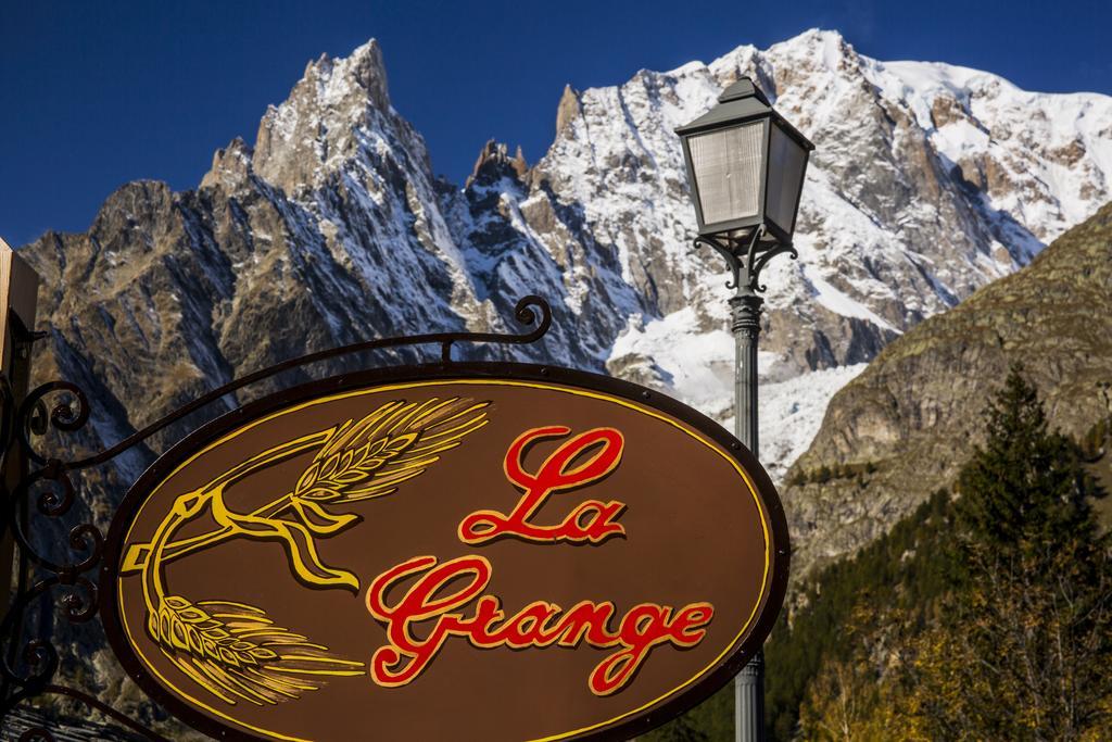Hotel La Grange - Animal Chic Hotel Courmayeur Exterior photo