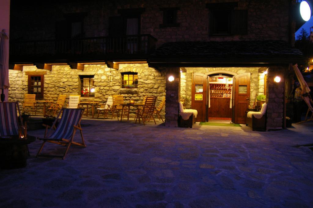 Hotel La Grange - Animal Chic Hotel Courmayeur Exterior photo